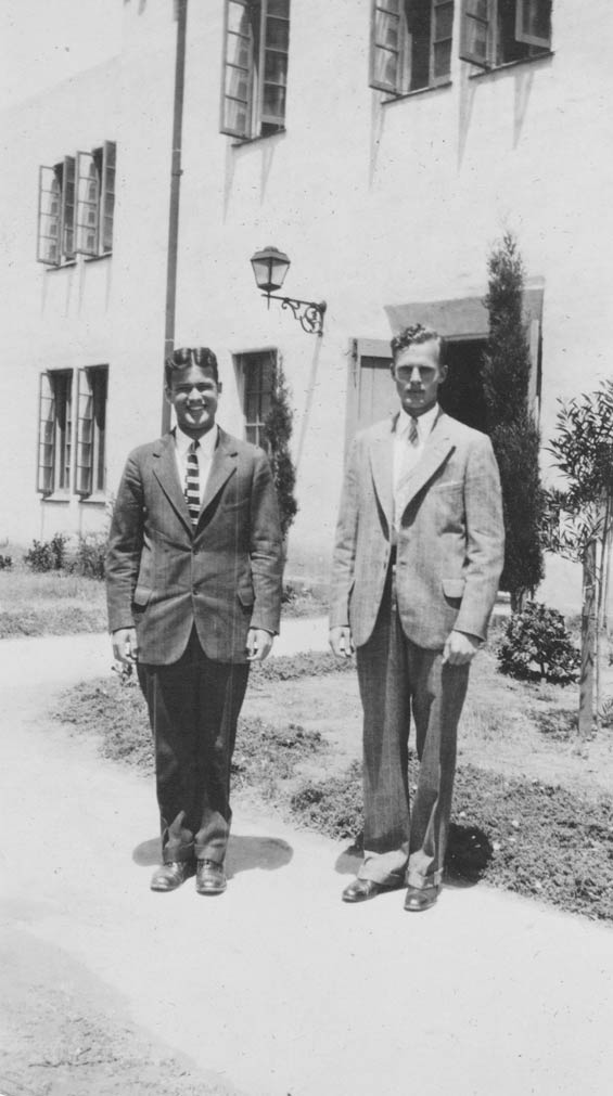 Two Unidentified People, Ca. 1928-30 (Source: Barnes) 